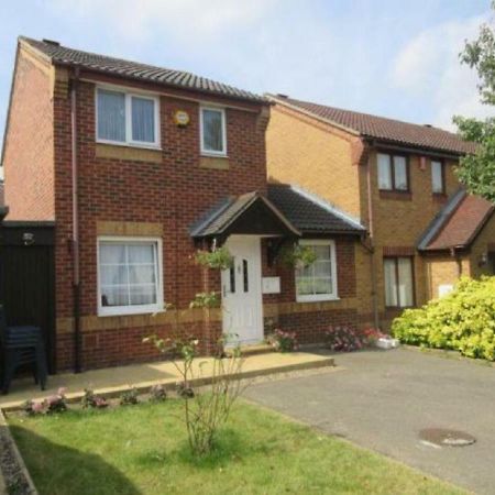Apartment & Rooms In London Croydon Exterior photo